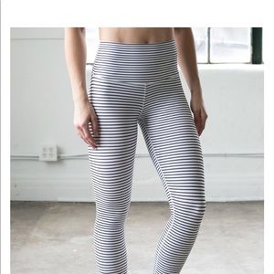 Black and white stripe DYI leggings